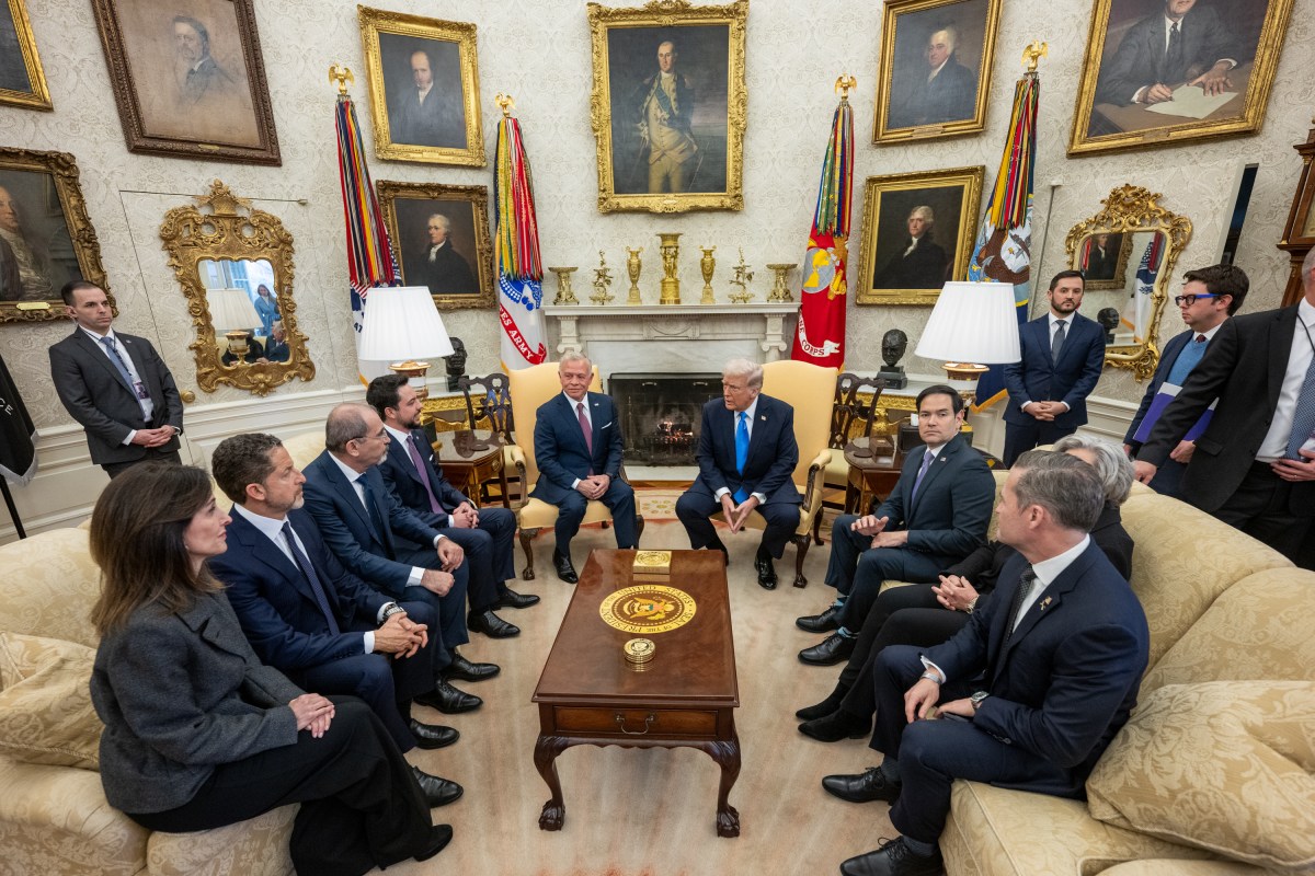 President Donald Trump hosts an expanded bilateral meeting and working lunch with King Abdullah II of Jordan and his son, Crown Prince Hussein bin Abdullah, Tuesday, February 11, 2025, in the Cabinet Room of the White House. (Official White House Photo by Daniel Torok)
