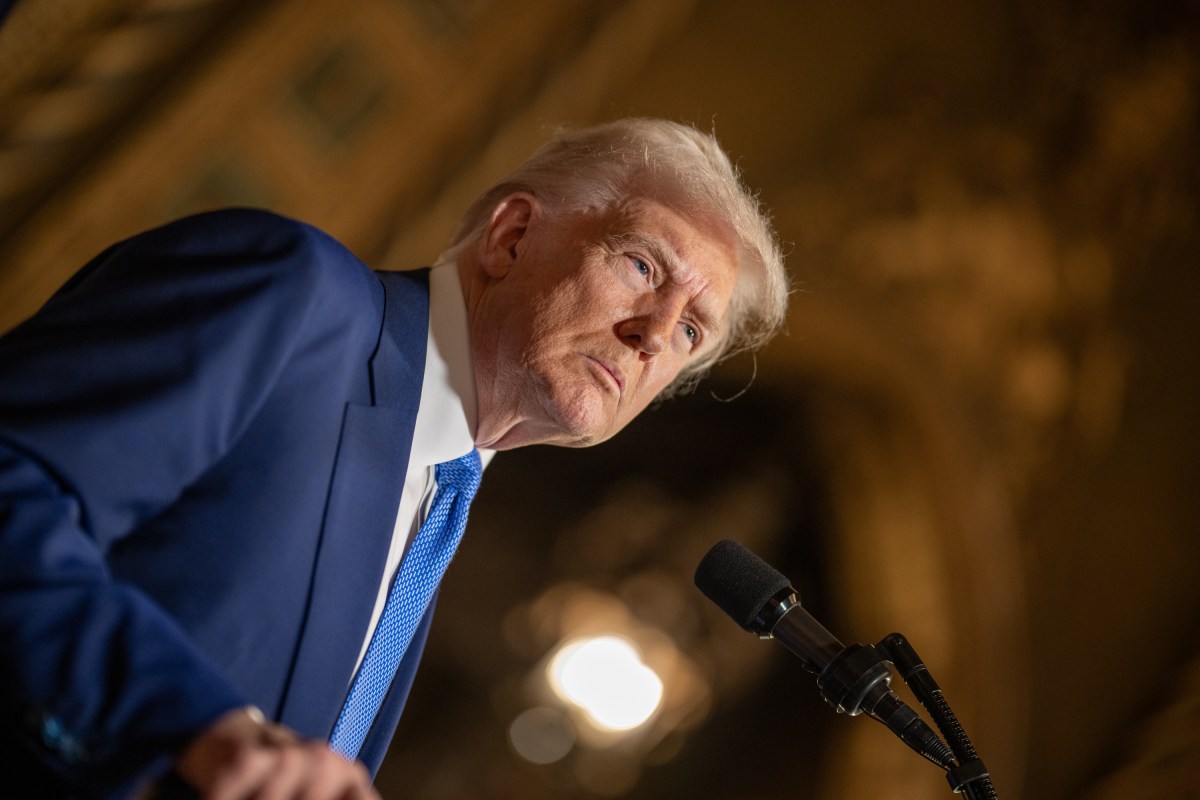 President Donald Trump takes questions after signing Executive Orders, Tuesday, February 18, 2025, at his Mar-a-Lago resort in Palm Beach, Florida. (Official White House Photo by Daniel Torok)President Donald Trump signs Executive Orders, Tuesday, February 18, 2025, at his Mar-a-Lago resort in Palm Beach, Florida. (Official White House Photo by Daniel Torok)