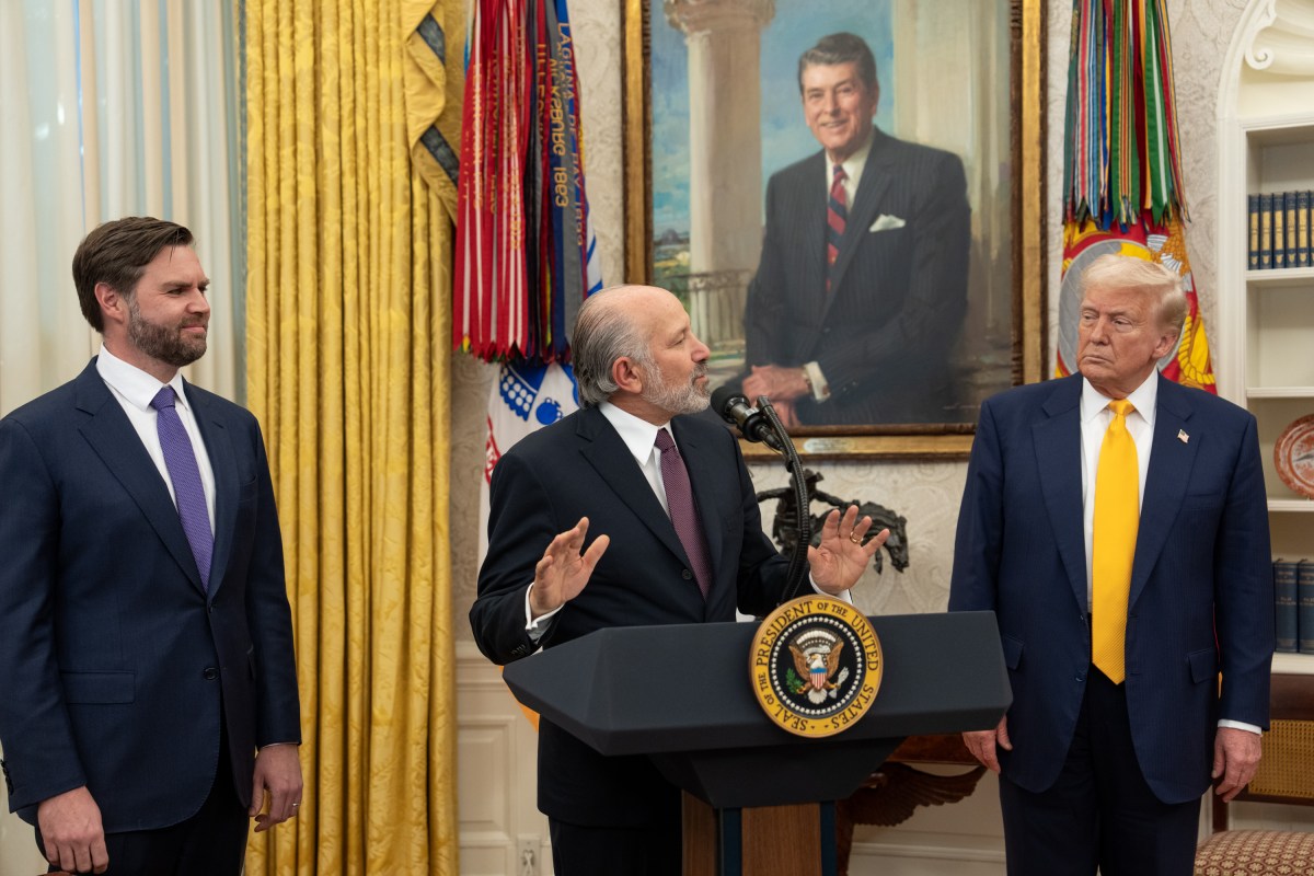 President Donald Trump makes remarks at the swearing-in of Commerce Secretary Howard Lutnick, Friday, February 21, 2025, in the Oval Office.Commerce Secretary Howard Lutnick is sworn in Friday, February 21, 2025, in the Oval Office.(Official White House Photo by Joyce N. Boghosian)