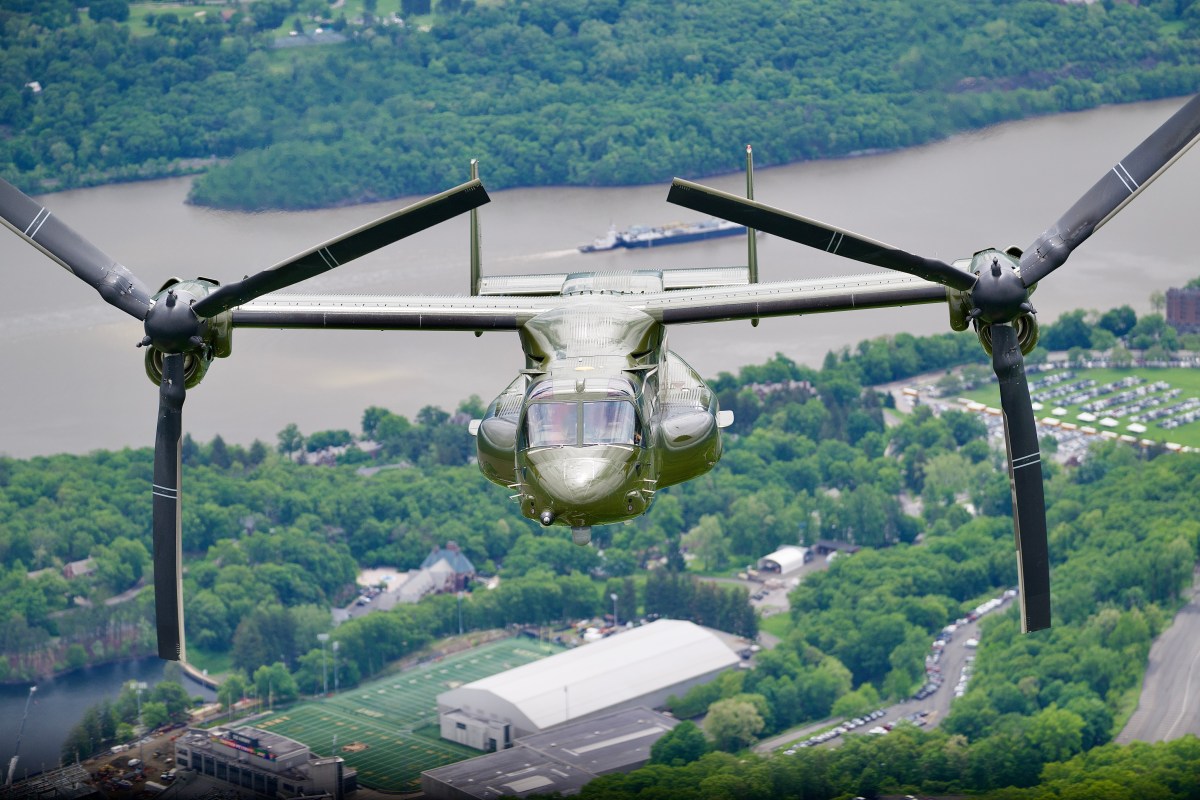 White House staff travel to Trump National Golf Club Bedminster in Bedminster, New Jersey, Saturday, May 24, 2025, after attending the U.S. Military Academy graduation at West Point, New York. (Official White House Photo by Daniel Torok)