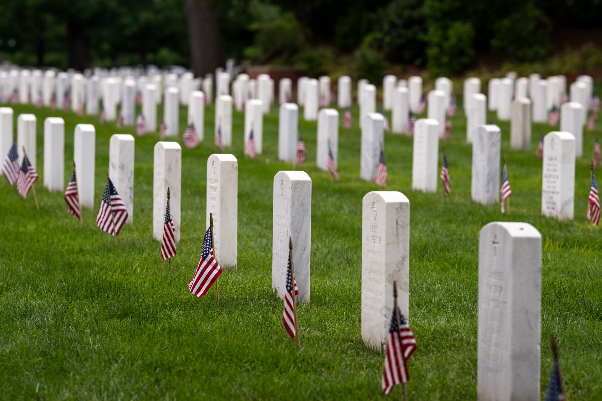Scenes during the Memorial Day ceremony at Arlington National Cemetery Amphitheater, Monday, May 26, 2025, in Arlington, Virginia. (Official White House Photo by Daniel Torok)