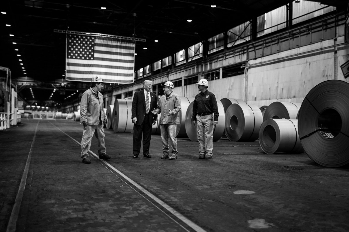 President Donald Trump speaks with workers before delivering remarks on a partnership deal with U.S. Steel and Nippon Steel at the U.S. Steel Corporation-Irvin Works in West Mifflin, Pennsylvania, Friday, May 30, 2025.(Official White House Photo by Daniel Torok)