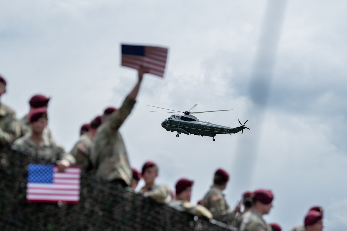 Troops cheer as Marine One prepares to land at Fort Bragg, North Carolina, Tuesday, June 10, 2025. (Official White House Photo by Daniel Torok)