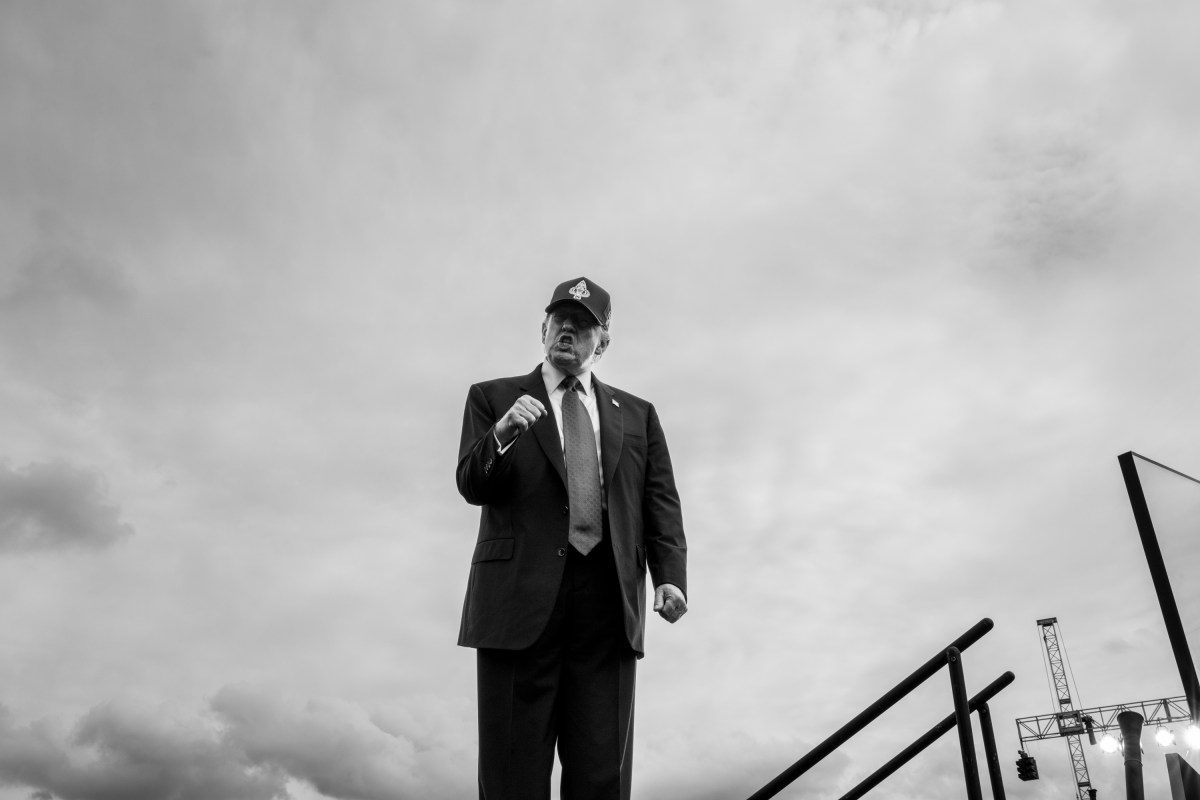 President Donald Trump arrives to deliver remarks at Fort Bragg, North Carolina on Tuesday, June 10, 2025, during a visit to commemorate the 250th anniversary of the U.S. Army. (Official White House Photo by Daniel Torok)