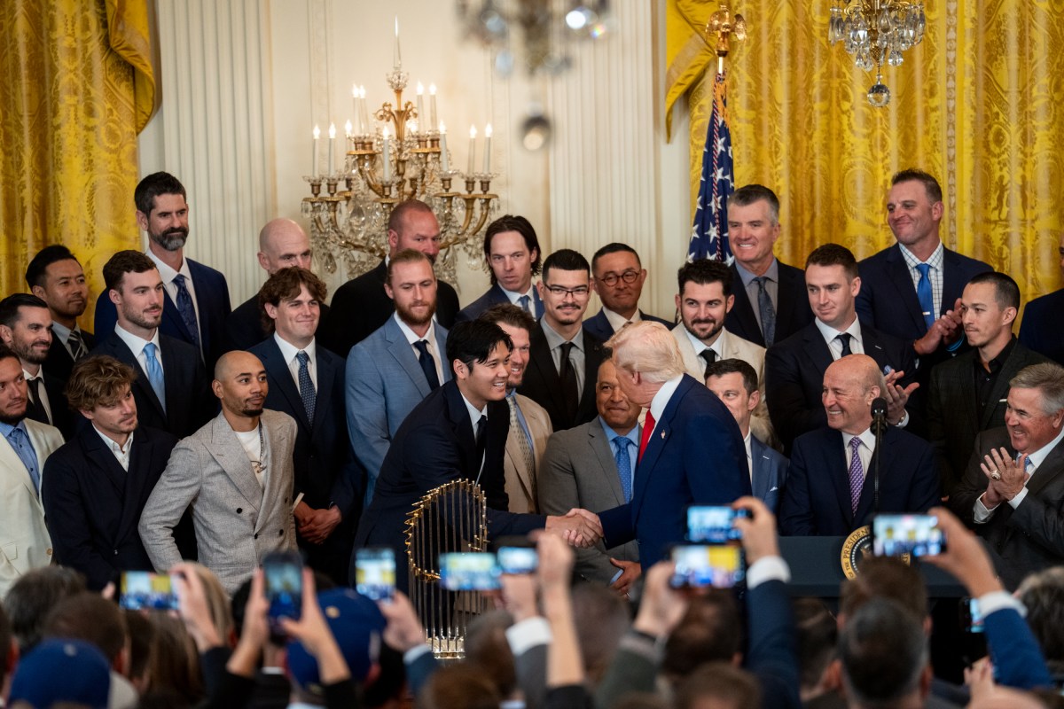 President Donald Trump and senior staff greet Israeli Prime Minister Benjamin Netanyahu, Monday, April 7, 2025, in the West Wing Lobby of the White House. (Official White House Photo by Joyce N. Boghosian)