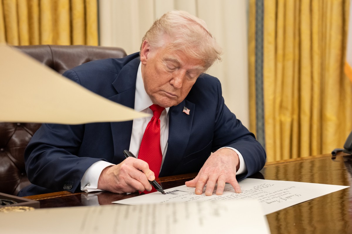 President Donald Trump greets members of the Navy Midshipmen football team from the U.S. Naval Academy, Tuesday, April 15, 2025, in the State Dining Room of the White House. (Official White House Photo by Joyce N. Boghosian)