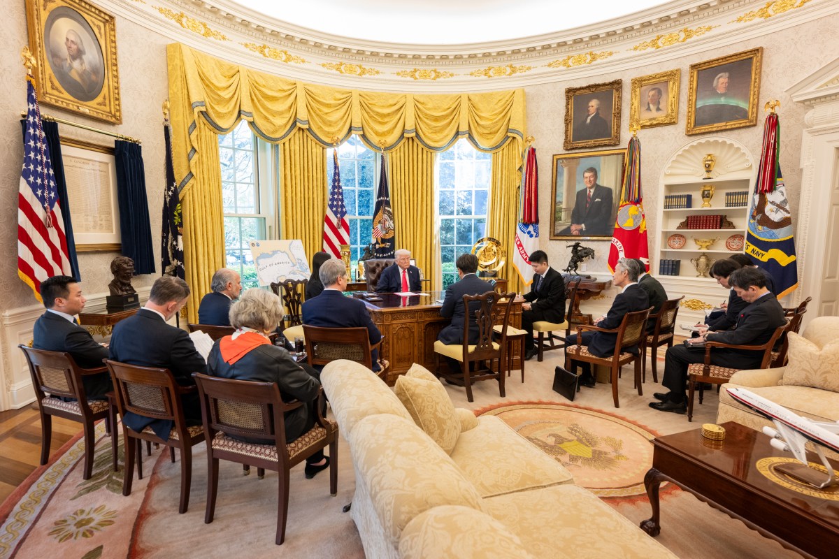 President Donald Trump meets with the Japanese Minister of State for Economic and Fiscal Policy Ryosei Akazawa and delegation in the Oval Office, Wednesday, April 16, 2025. (Official White House Photo by Molly Riley)