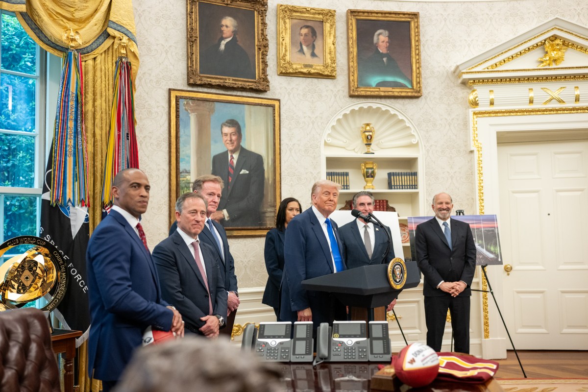 President Donald Trump is joined by White House Opportunity and Revitalization Council Executive Director Scott Turner, Washington Commanders owner Josh Harris, NFL Commissioner Roger Goodell, Washington D.C. Mayor Muriel Bowser, and Secretary of the Interior Doug Burgum, for an announcement that Washington, D.C. will host the 2027 NFL Draft, Monday, May 5, 2025, in the Oval Office. (Official White House Photo by Molly Riley)
