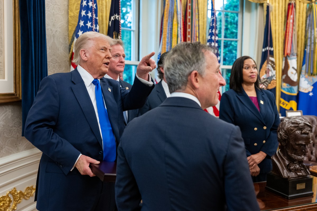 President Donald Trump points out renovations to the Oval Office after an announcement that Washington, D.C. will host the 2027 NFL Draft, Monday, May 5, 2025. (Official White House Photo by Molly Riley)