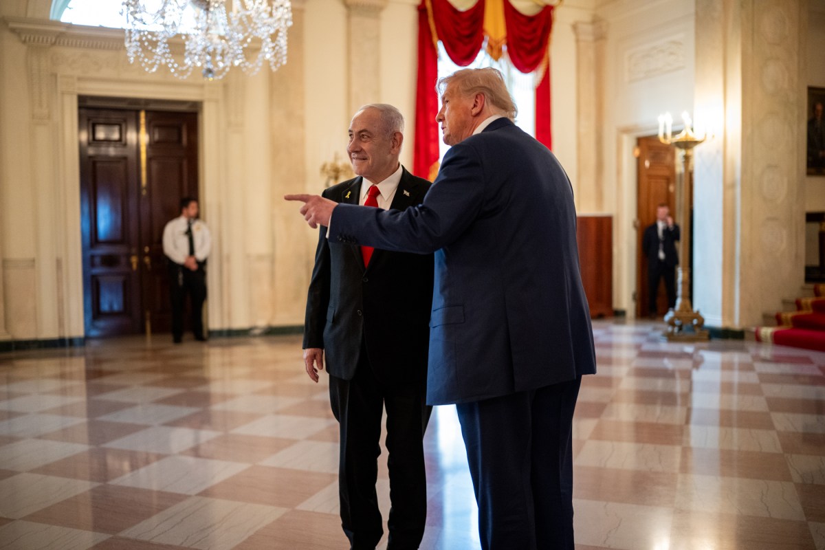 President Donald Trump and Israeli Prime Minister Benjamin Netanyahu speak before a dinner in the Blue Room, Monday, July 7, 2025, at the White House. (Official White House Photo by Daniel Torok)