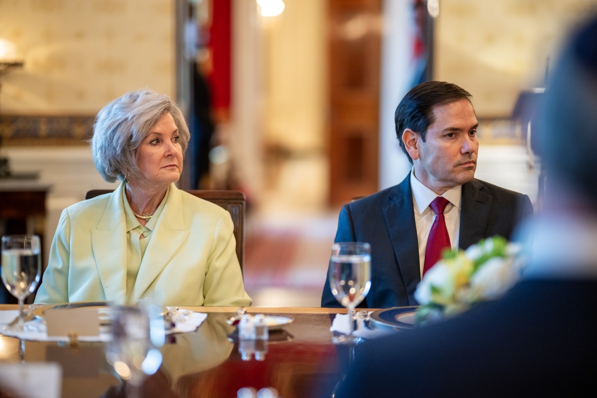 President Donald Trump hosts a bilateral dinner for Israeli Prime Minister Benjamin Netanyahu, Monday, July 7, 2025, in the Blue Room. (Official White House Photo by Daniel Torok)