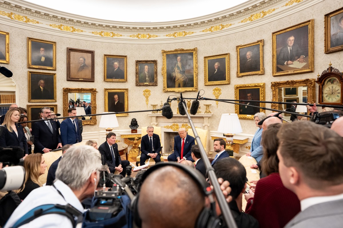 President Donald Trump meets with Canadian Prime Minister Mark Carney, Tuesday, May 6, 2025, in the Oval Office. Vice President JD Vance attends. (Official White House Photo by Emily J. Higgins)