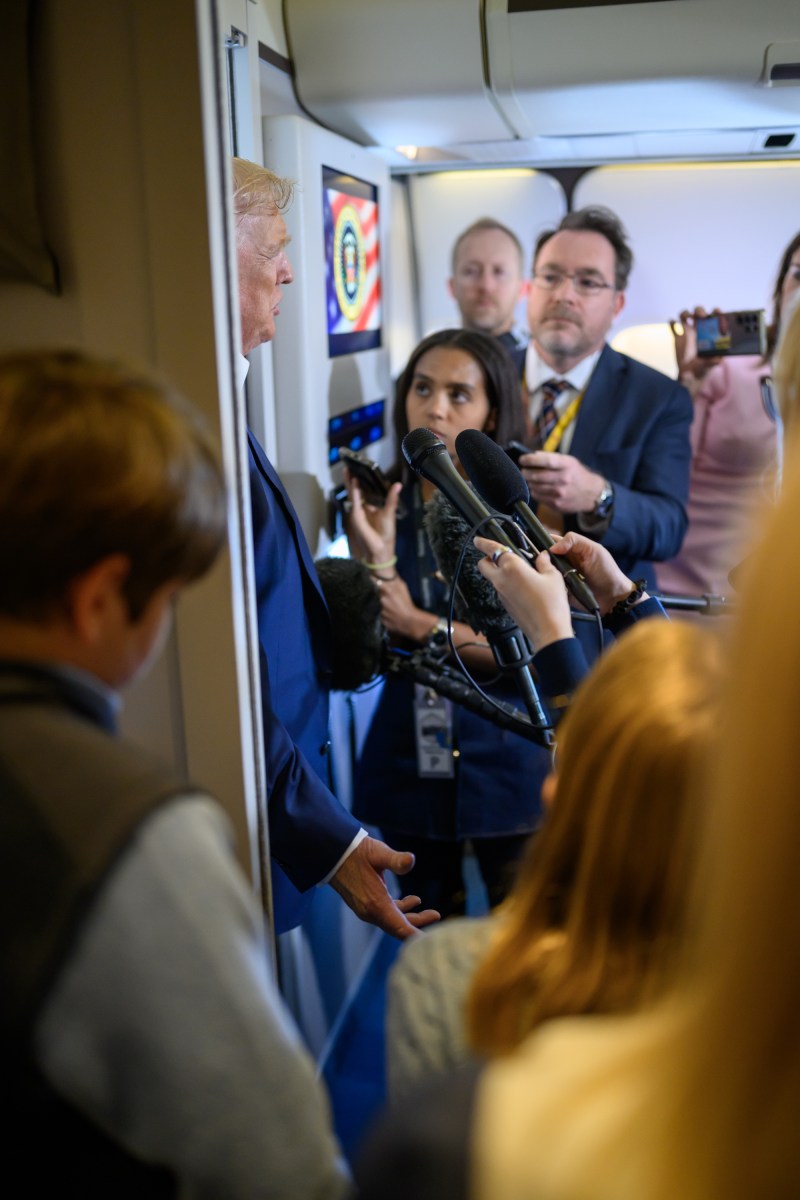 President Donald Trump gaggles aboard Air Force One, on Tuesday, July 29, 2025, en route Joint Base Andrews, Maryland. (Official White House Photo by Daniel Torok)
