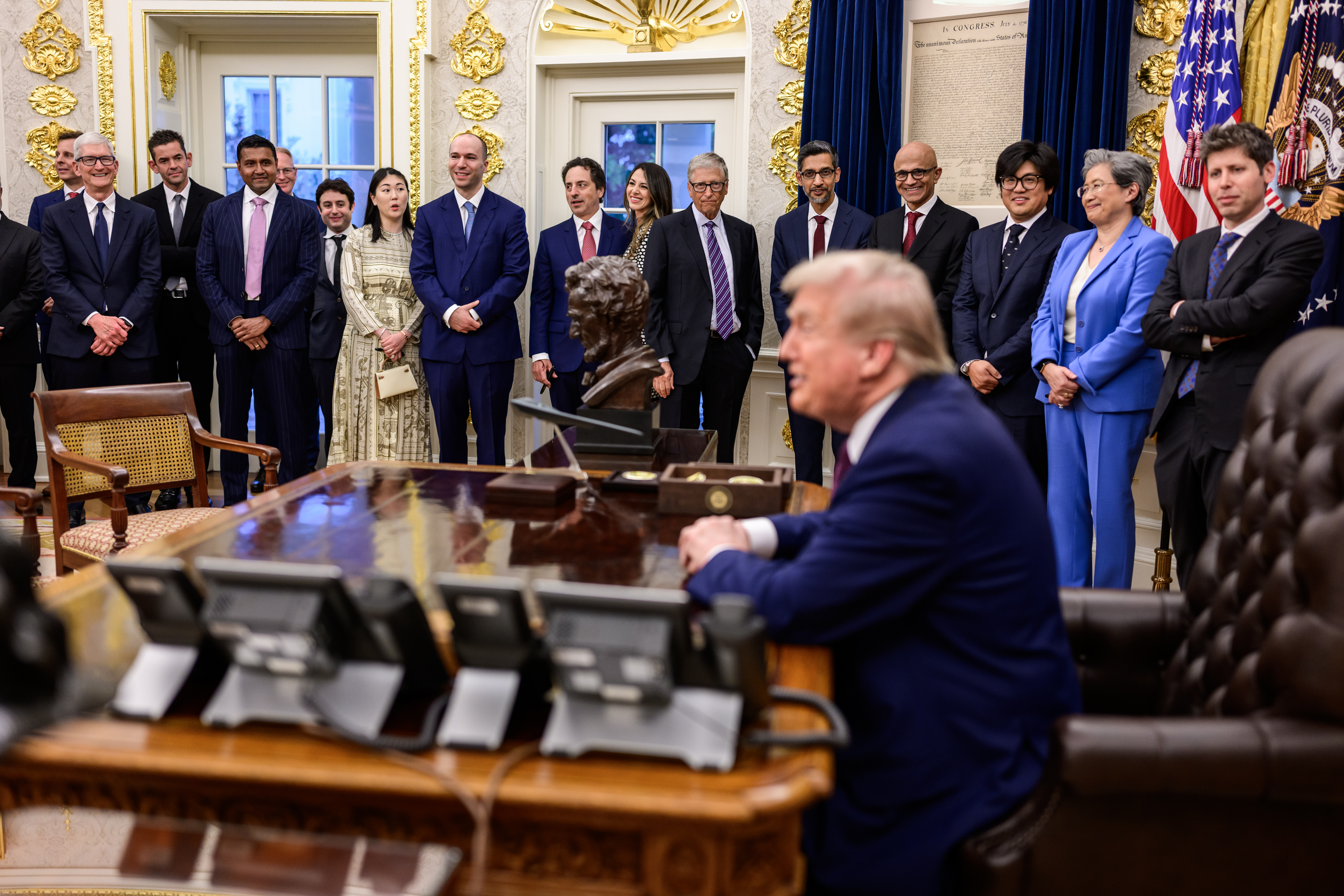President Donald Trump poses for photos with tech leaders in the Oval Office, Thursday, September 4, 2025. (Official White House Photo by Daniel Torok)
