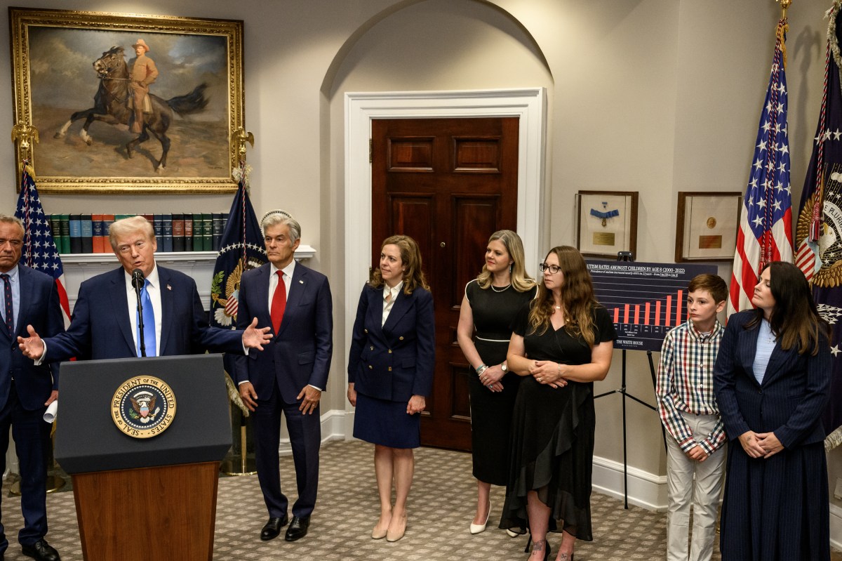 President Donald Trump makes an announcement on medical and scientific findings regarding autism in America’s children, Monday, September 22, 2025, in the Roosevelt Room of the White House. (Official White House Photo by Joyce N. Boghosian)