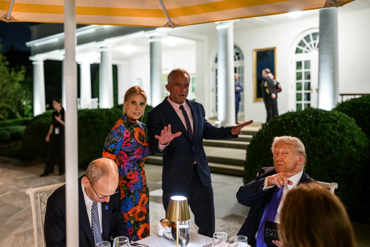President Donald Trump hosts a Rose Garden Club dinner, Wednesday, September 24, 2025, in the newly renovated White House Rose Garden. (Official White House Photo by Molly Riley)