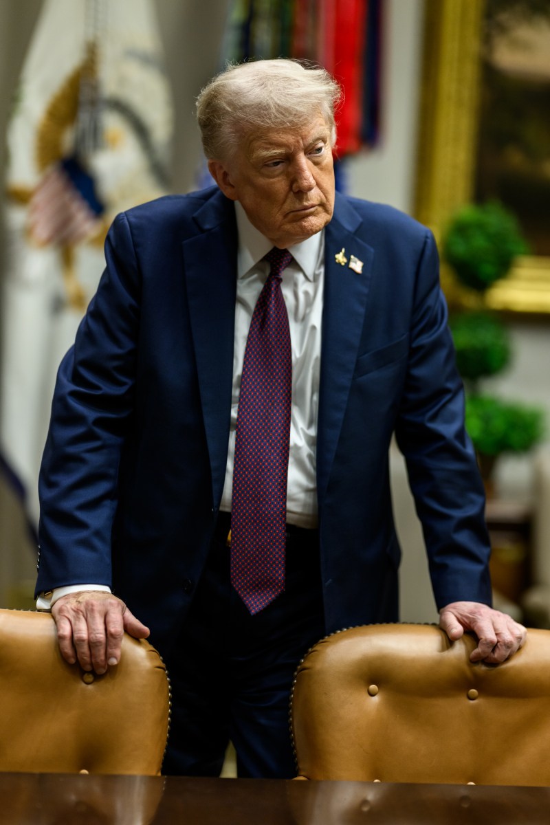 President Donald Trump looks on as Israeli Prime Minister Benjamin Netanyahu signs the guest book in the Roosevelt Room of the White House, Monday, September 29, 2025. (Official White House Photo by Daniel Torok)