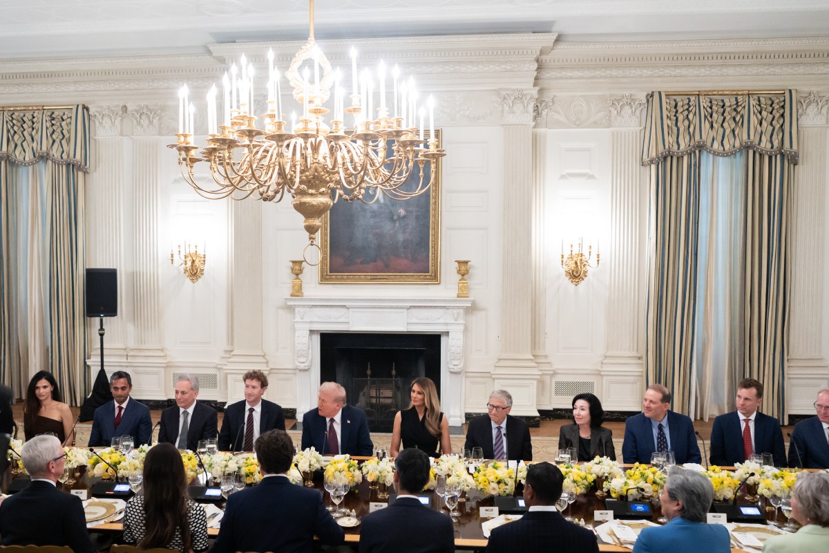 President Donald Trump and First Lady Melania Trump  host business and technology leaders for a dinner in State Dining Room at the White House, Thursday, September 4, 2025. (Official White House Photo by Andrea Hanks)