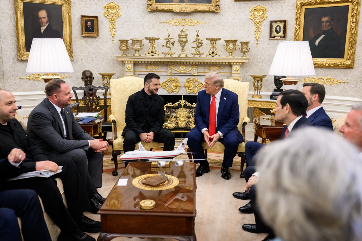 President Donald Trump participates in a bilateral meeting with President Volodymyr Zelenskyy of Ukraine, Monday, August 18, 2025, in the Oval Office. (Official White House Photo by Daniel Torok)