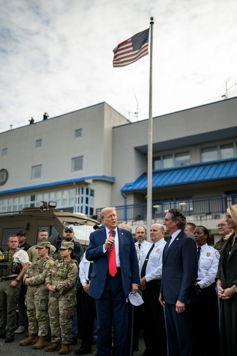 President Donald Trump delivers remarks to law enforcement and members of the National Guard at the U.S. Park Police Anacostia Operations Facility, Thursday, August 21, 2025, in Washington, D.C. (Official White House Photo by Daniel Torok)