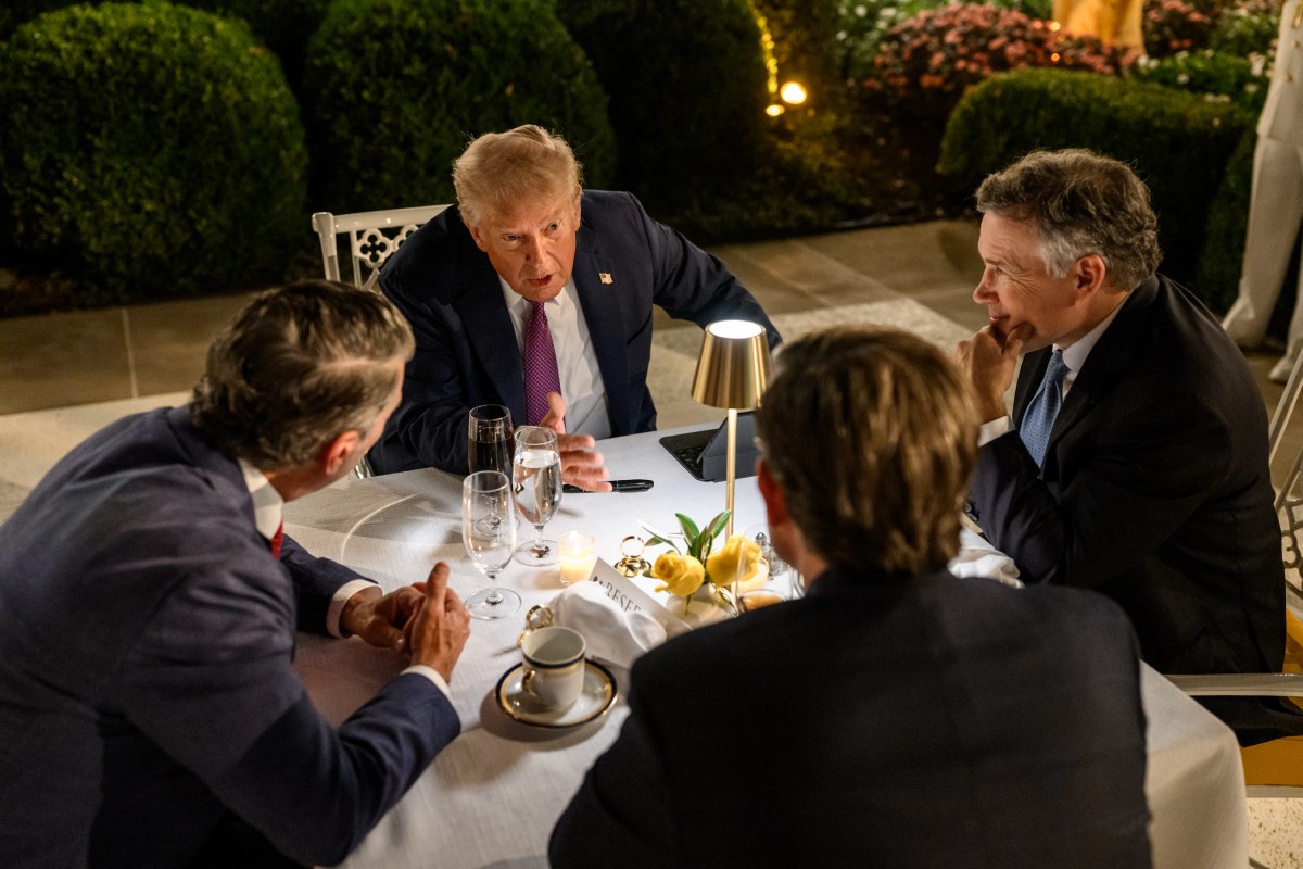 President Donald Trump hosts a dinner in the newly renovated White House Rose Garden, Friday, September 5, 2025. (Official White House Photo by Daniel Torok)