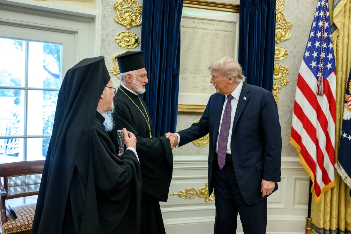 President Donald Trump participates in a bilateral meeting with the Ecumenical Patriarch Bartholomew, Monday, September 15, 2025, in the Oval Office. (Official White House Photo by Daniel Torok)