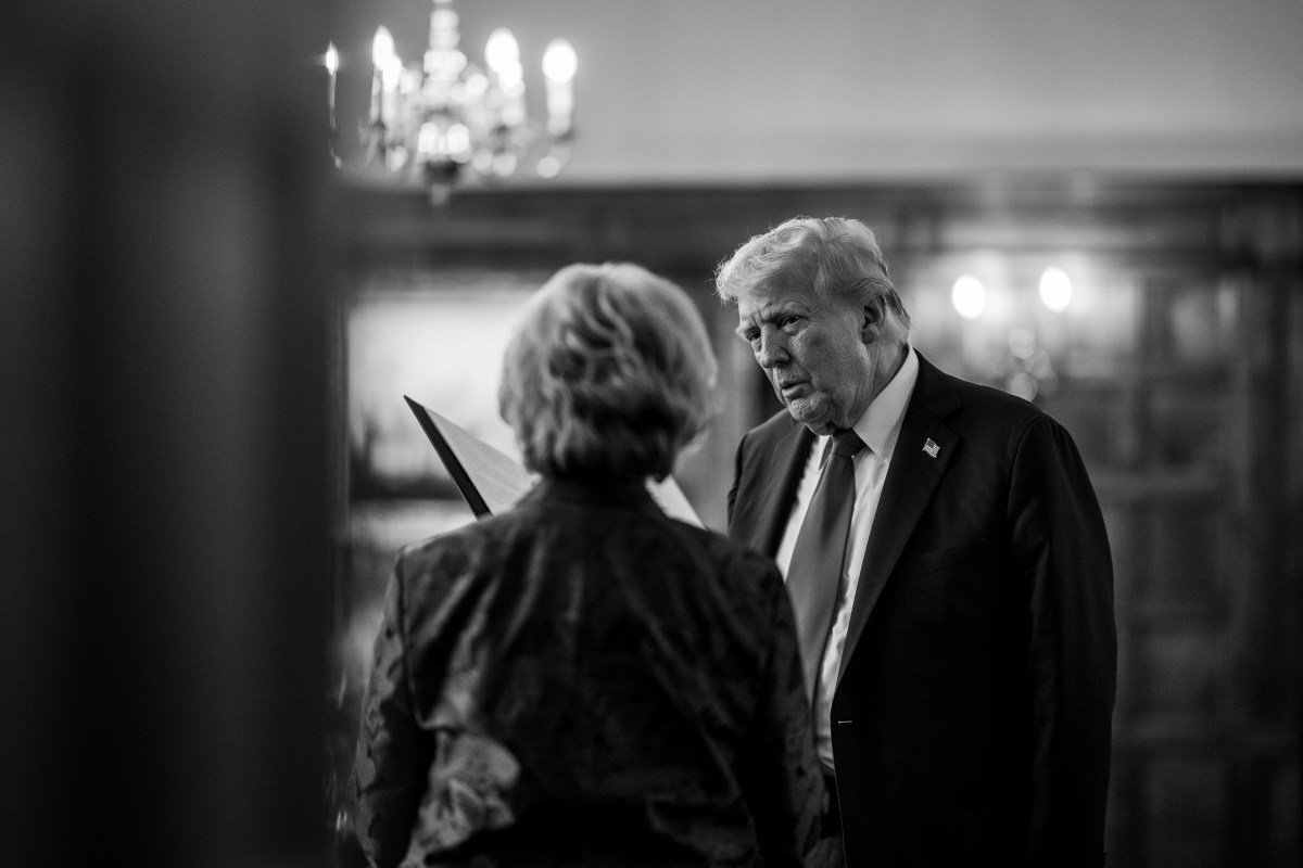 President Donald Trump speaks with staff before a bilateral meeting with Prime Minister Keir Starmer at Chequers, the prime minister’s house in Buckinghamshire, England, on Thursday, September 18, 2025. (Official White House Photo by Daniel Torok)