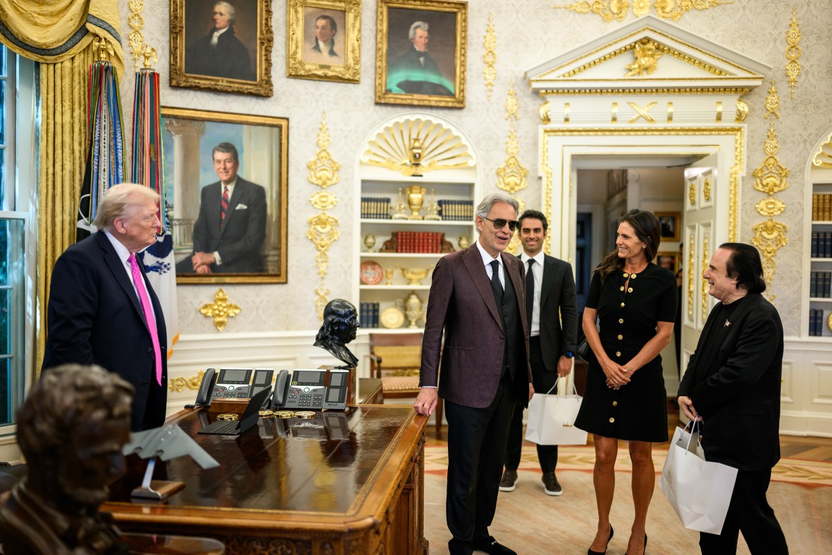 President Donald Trump meets with Andrea Bocelli in the Oval Office, Friday, October 17, 2025. (Official White House Photo by Daniel Torok)