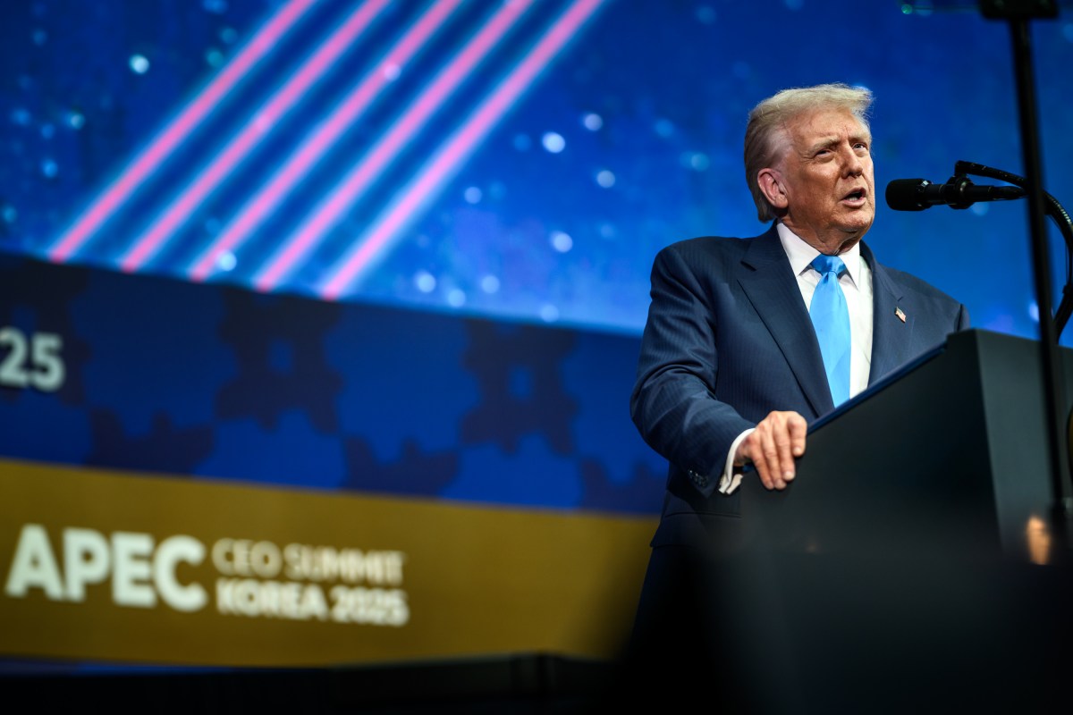 President Donald Trump delivers remarks at the APEC CEO’s luncheon at the Gyeongju Arts Center in Gyeongju, South Korea on Wednesday, October 29, 2025. (Official White House Photo by Daniel Torok)