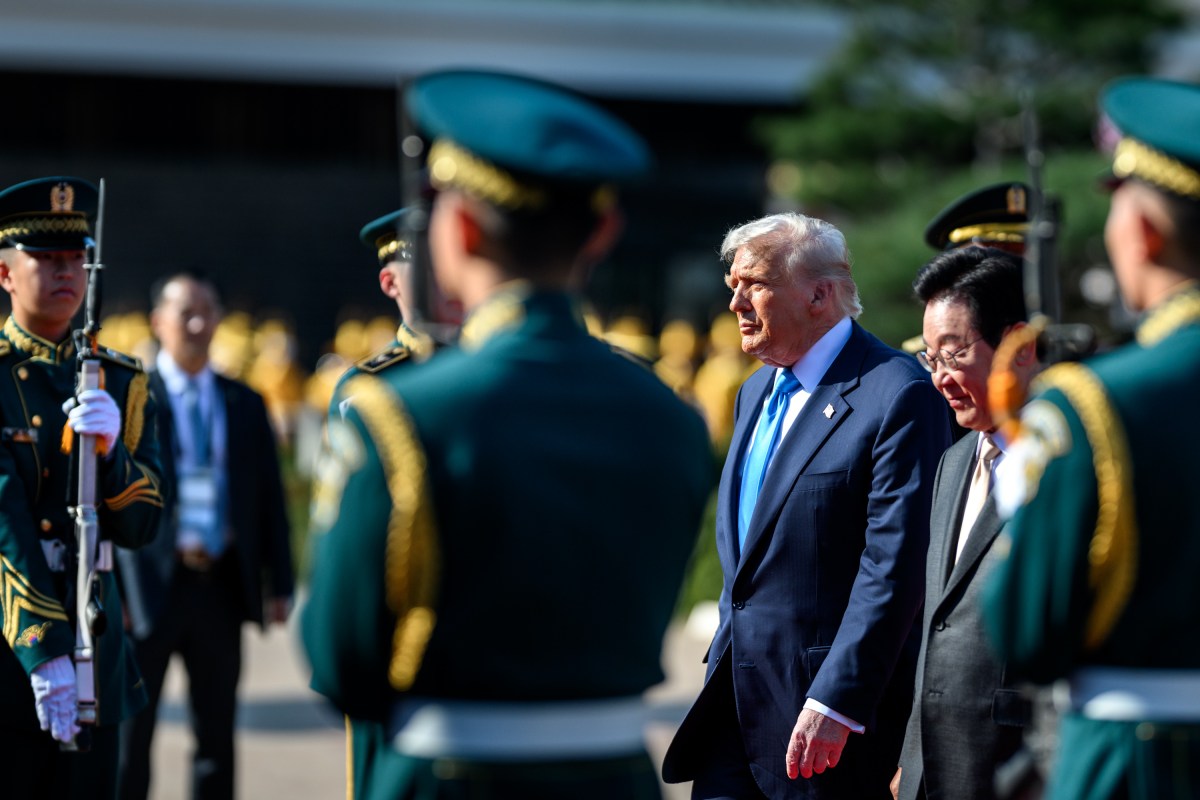 President Donald Trump greets President Lee Jae Myung of the Republic of Korea at the Gyeongju National Museum, South Korea on Wednesday, October 29, 2025. (Official White House Photo by Daniel Torok)