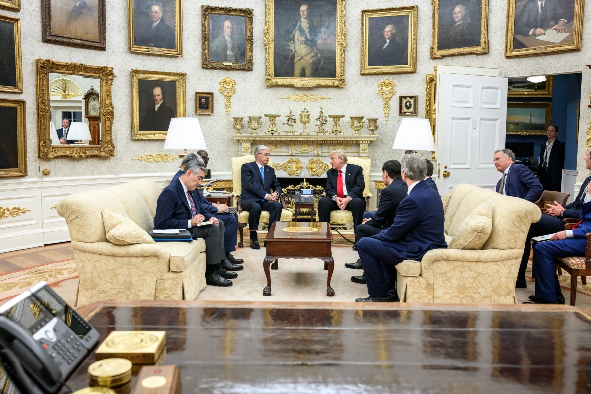 President Donald Trump meets with President of the Republic of Kazakhstan Kassym-Jomart Tokayev in the Oval Office before a dinner with other C5 Central Asian leaders, Thursday, November 6, 2025. (Official White House Photo by Daniel Torok)