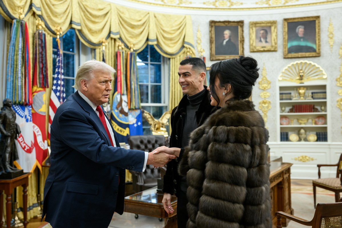 President Donald Trump meets with Cristiano Ronaldo and Georgina Rodríguez in the Oval Office, Tuesday, November 18, 2025. (Official White House Photo by Daniel Torok)
