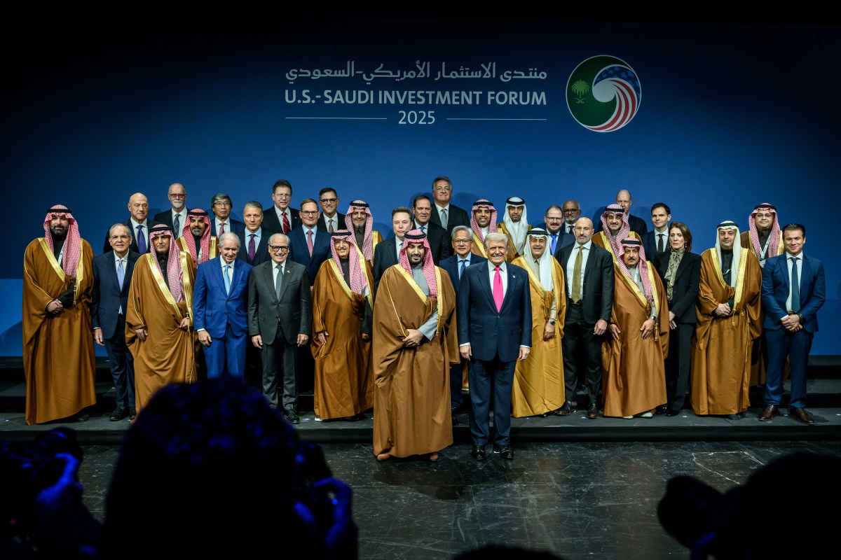 President Donald Trump participates in a photo opportunity alongside Crown Prince and Prime Minister Mohammed bin Salman Al Saud of Saudi Arabia and business leaders at the U.S.-Saudi Investment Forum, Wednesday, November 19, 2025, at the John F. Kennedy Center for the Performing Arts in Washington, D.C. (Official White House Photo by Daniel Torok)