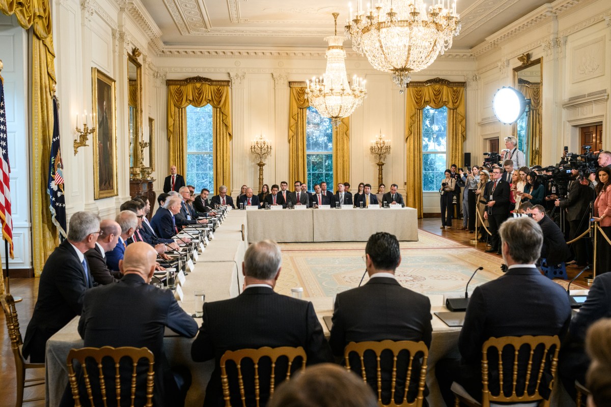 President Donald Trump attends a roundtable with energy officials and executives from the oil industry in the East Room of the White House, Friday, January 9, 2026. (Official White House Photo by Molly Riley)