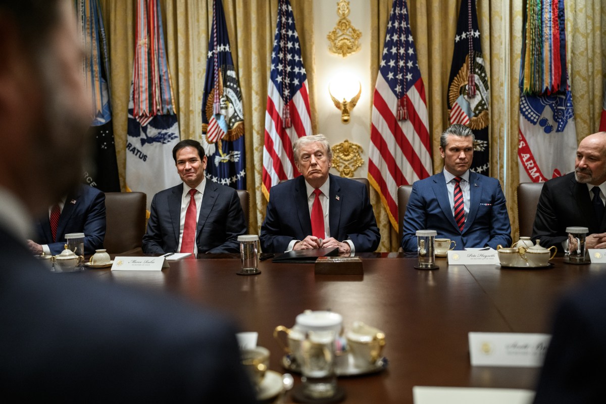 President Donald Trump holds a cabinet meeting, Thursday, January 29, 2026, in the Cabinet Room. (Official White House Photo by Molly Riley)