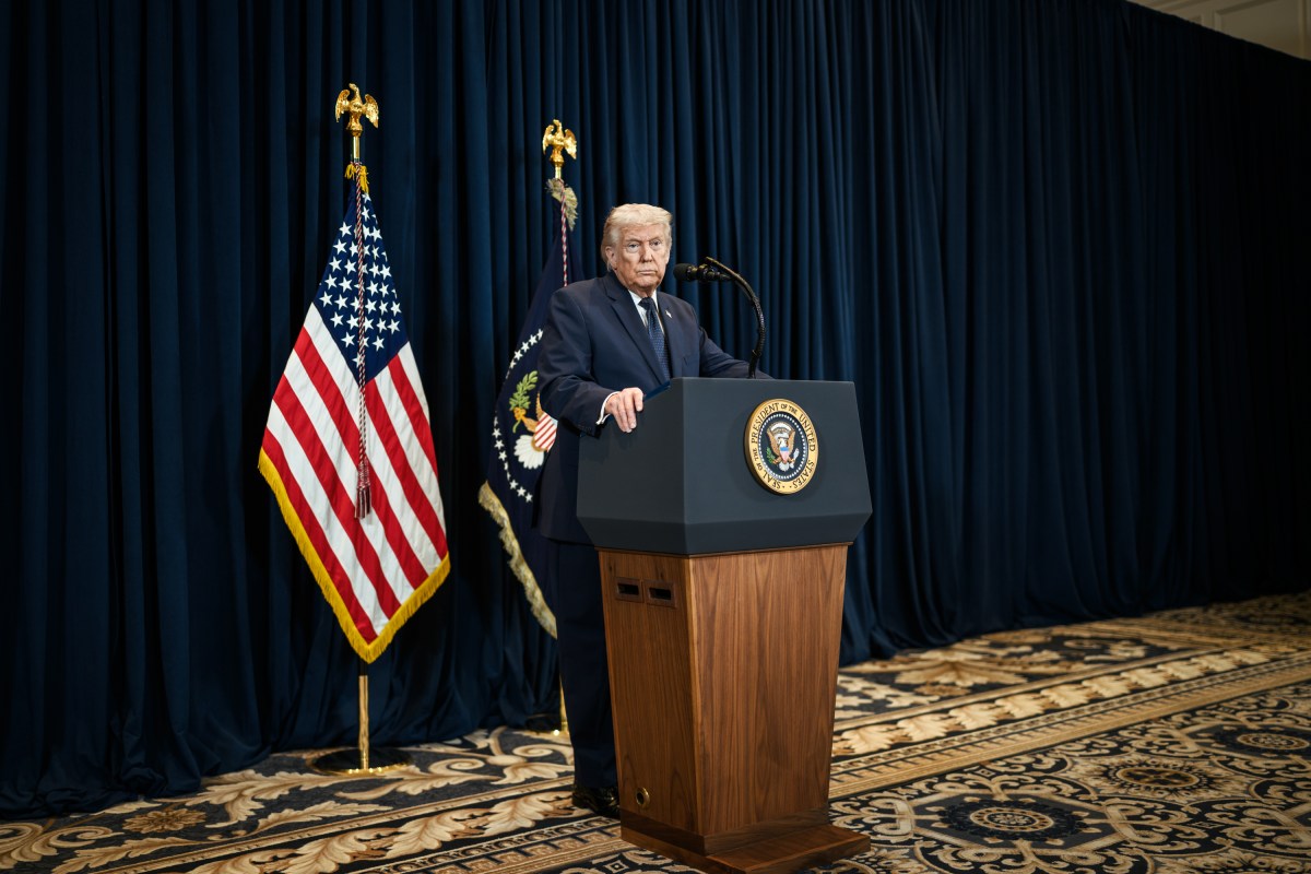 President Donald J. Trump visits the El Arepazo Doral restaurant, Monday, March 9, 2026, in Miami, Florida. (Official White House Photo by Daniel Torok)