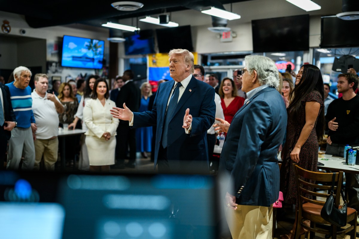 President Donald J. Trump visits the El Arepazo Doral restaurant, Monday, March 9, 2026, in Miami, Florida. (Official White House Photo by Daniel Torok)
