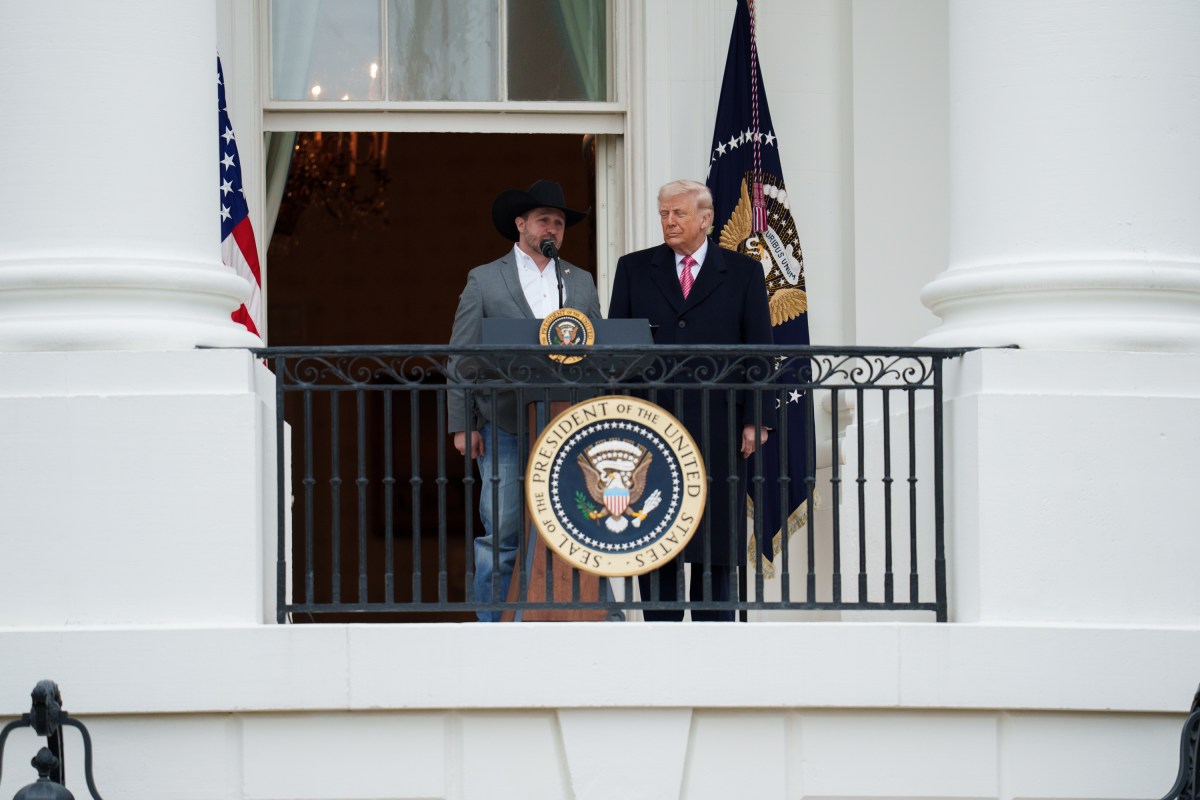 President Donald J. Trump delivers remarks from the Blue Room Balcony at a Great American Agriculture Celebration on the South Lawn, Friday, March 27, 2026. (Official White House Photo by Abe McNatt)