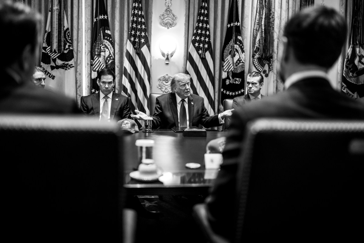 President Donald J. Trump holds a cabinet meeting in the Cabinet Room Wednesday, May 27, 2026. (Official White House Photo by Daniel Torok)