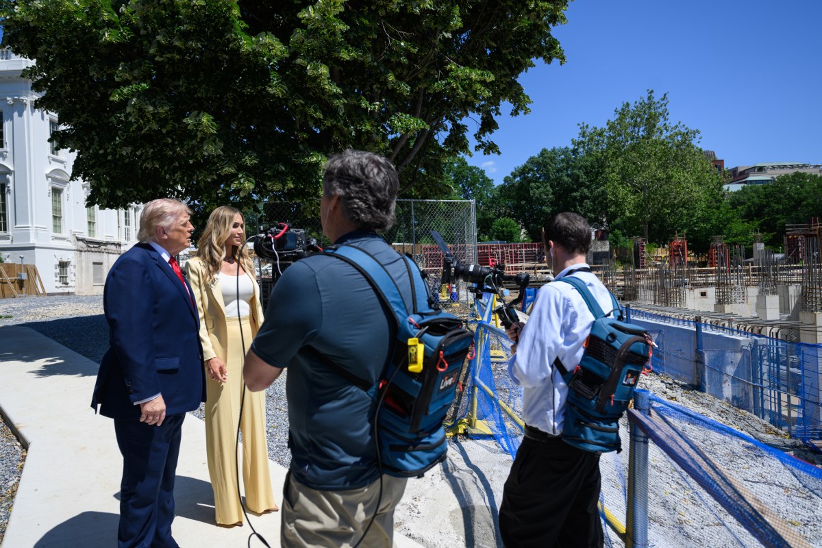 President Donald J. Trump tours construction on the East Wing and new Ballroom of the White House with Fox News host and daughter-in-law Lara Trump, Thursday, May 28, 2026. (Official White House Photo by Molly Riley)