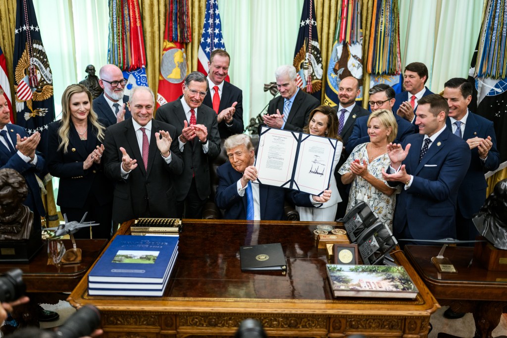President Donald J. Trump signs the Secure America Act in the Oval Office, Wednesday, June 10, 2026. (Official White House Photo by Daniel Torok)